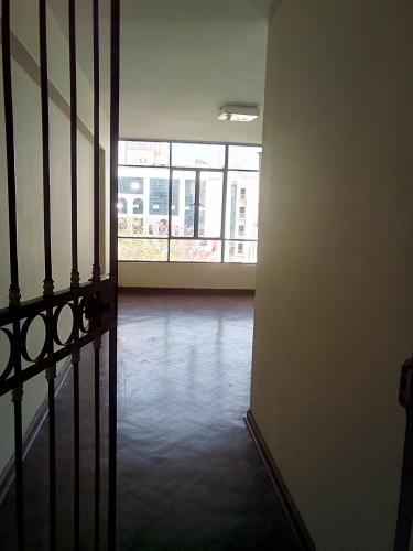 JESUS MARIA. AV. ARENALES –  ALQUILO  OFICINA 100 M2.