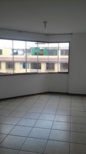 Vendo Departamento en Surco  US$180,000  por viaje