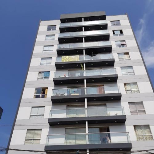 JESUS MARIA, JR. M. MILLER CDRA. 10 – VENDO DEPARTAMENTO CON COCHERA