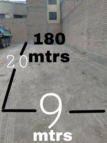 Vendo terreno en la Urbanización Santa Rosita de Ate