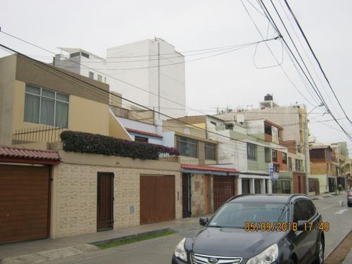 SE VEMDE CASA MARAMGA SAN MIGUEL FRENTE PARQUE