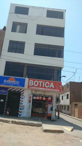 S.M. PORRES, VDO. Edificio, ESQ.TOMAS VALLE Y UNIVERSITARIA