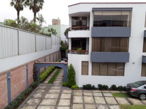 Batallón Libres de Trujillo 276 Departamento 202-A, Santiago de Surco, Lima, Lima (En Promoción) 