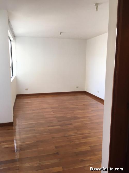 Departamento en San Borja 2do. Piso, 3 Dorm + 2 Baños US$210,000
