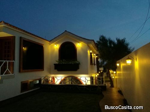 VENTA DE CASA DE LUJO EN ESTRENO - CAYMA