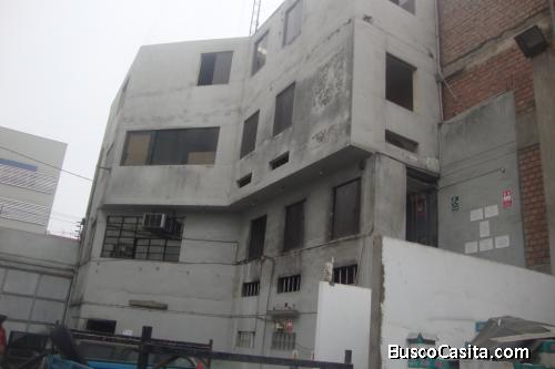 Venta de Local Comercial en Av Manco Capac - La Victoria