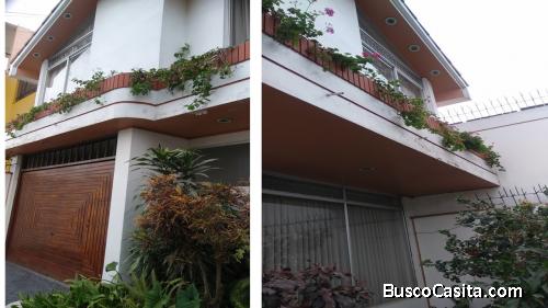 VENDO LINDA CASA EN GOZZOLI SUR, SAN BORJA