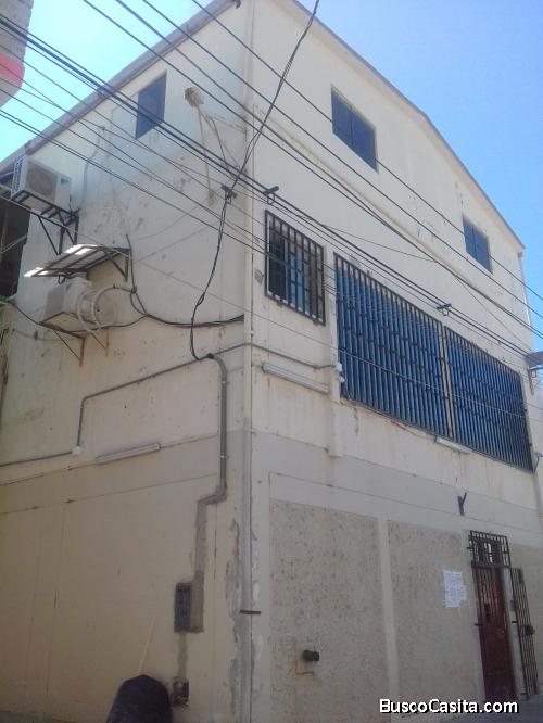 SE VENDE LOCAL INDUSTRIAL EN TALARA