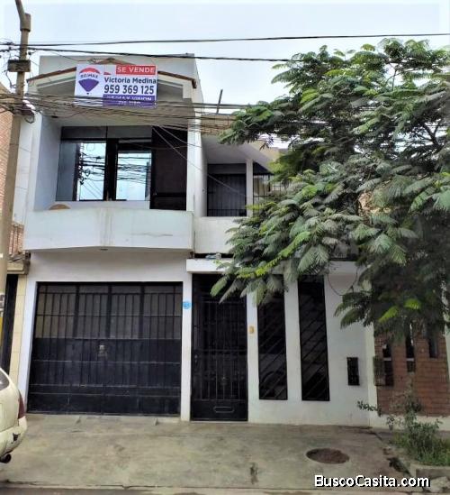 VENDO CASA CON EXCELENTE DISTRIBUCIÓN 