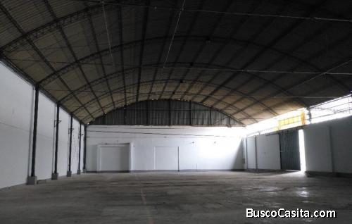 ALQUILO TERRENO INDUSTRIAL EN CERCADO DE LIMA