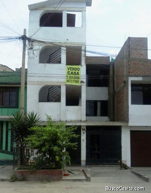 CARABAYLLO – URB.TUNGASUCA  – VENDO CASA 3 PISOS.