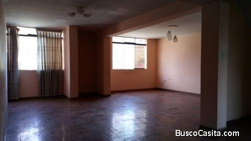 vendo casa de 3 pisos en santa clara