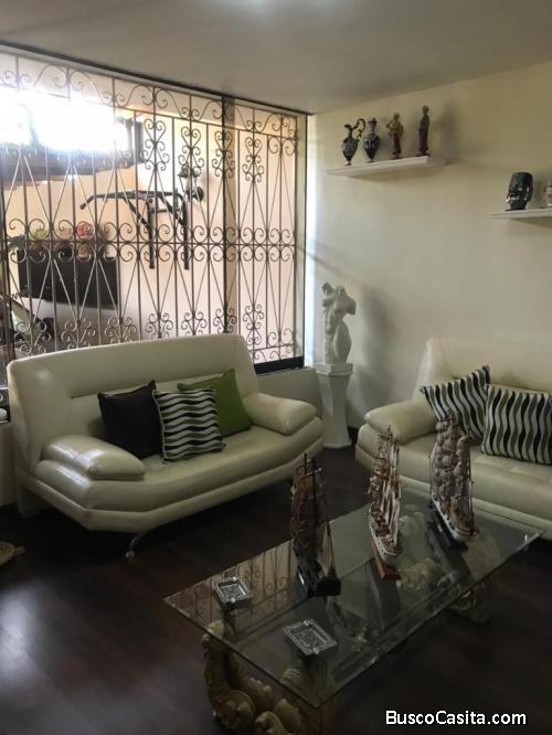 Venta de Casa en Urb. Huertos de San Antonio - Surco