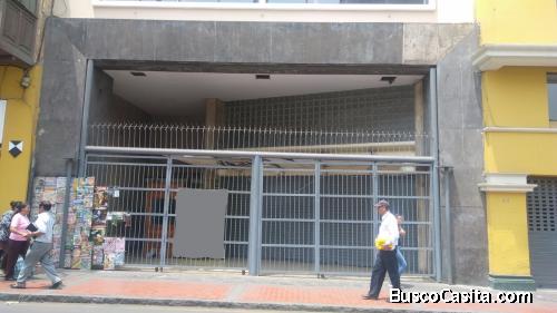 ALQUILO EDIFICIO A MEDIA CUADRA DE LA PLAZA DE ARMAS