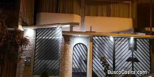 VENTA DE CASA EN COMAS