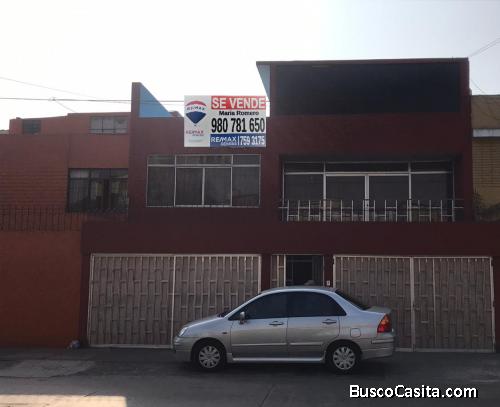 CASA EN VENTA DE 3 PISOS EN CERCADO DE LIMA