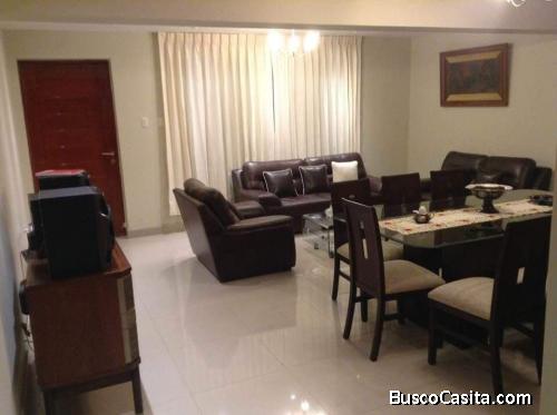 VENDO BONITA CASA (En Condominio) cerca a la plaza mayor de NUEVO CHIMBOTE.