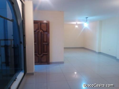 ALQUILO BONITO DPTO. 2do. Piso en Urb. LOS PINOS - CHIMBOTE. 