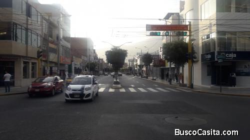 ALQUILO LOCAL en AV. FINANCIERA en CHIMBOTE.
