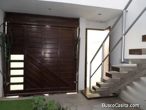 ALQUILO HABITACION (amoblada) en Urb. CACERES ARAMAYO (cerca al Ovalo La Familia) - NUEVO CHIMBOTE. 