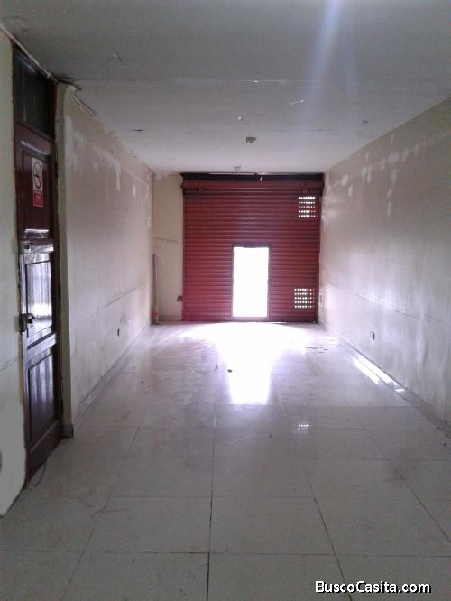 ALQUILER LOCAL DE 120m2 EN PLENA AV. UNIVERSITARIA EN LOS OLIVOS