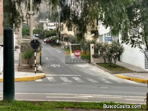vendo departamento primer piso, dos dorm. La Molina