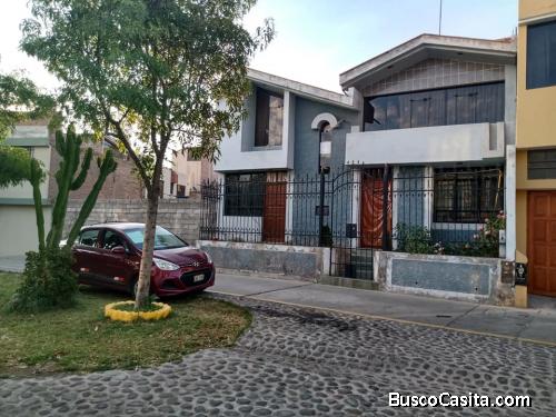 OFERTA!! BAJÒ DE PRECIO AMPLIA CASA EN URB. PRIVADA 