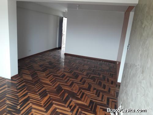 Surco, 100mts,  3 dormitorios, cochera, deposito vendo/alquilo