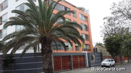 Bonito, iluminado, cerca a todo Dpto limite Surco con Miraflores 