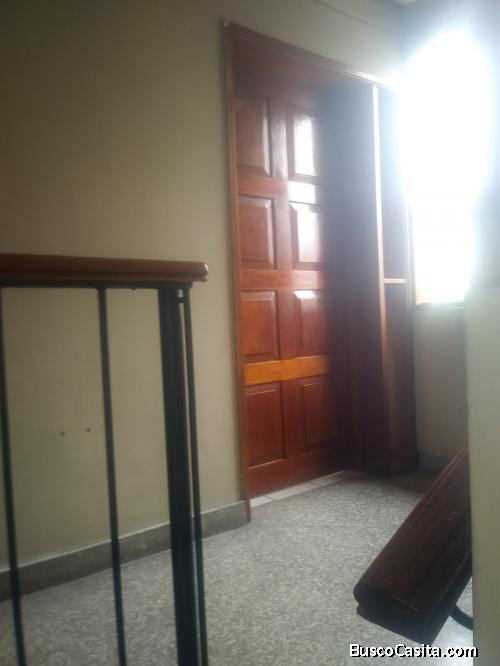 Alquilo habitación grande damas - San Isidro