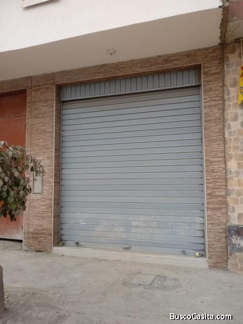 se alquila local  comercial  en muy buena zona para negocio.