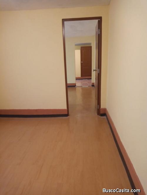 Departamento en venta cerca a Gamarra (La Victoria)