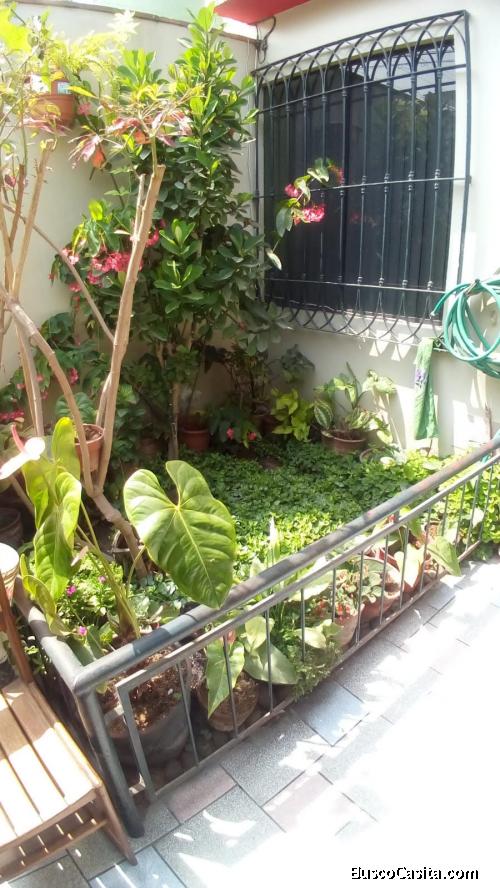 Casa dos cocheras en Urb. La Ensenada, La Molina