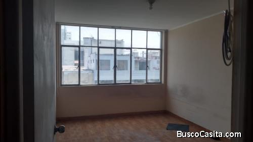 Remate mini departamento en Lince (una cuadra de plaza de armas)