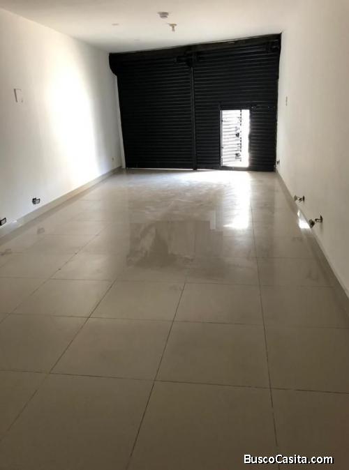 ALQUILO LOCAL COMERCIAL 50 M2  AV.TOMAS MARSANO -SURCO