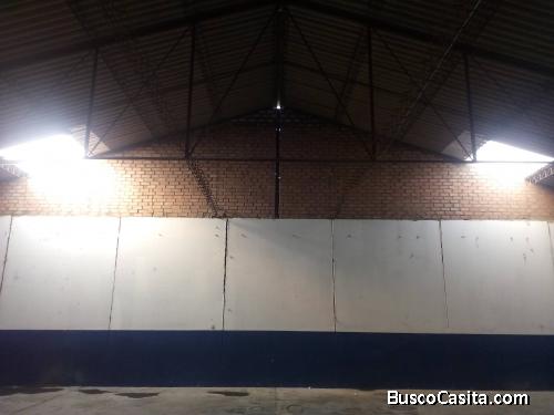 LOCAL EN ALQUILER 800m2 EN INDEPENDENCIA