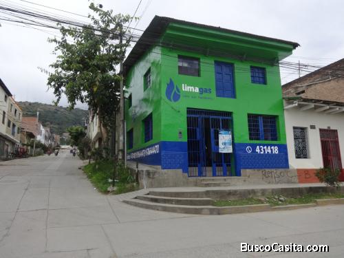VENTA DE CASA LISTA PARA NEGOCIO: FARMACIA, FERRETERIA, FERTILIZANTES ETC