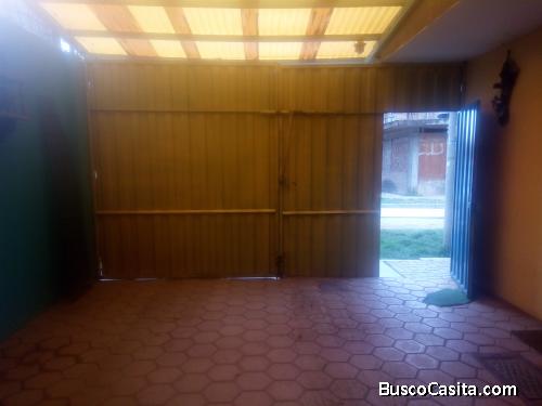 ocasion vendo casa frente parque 