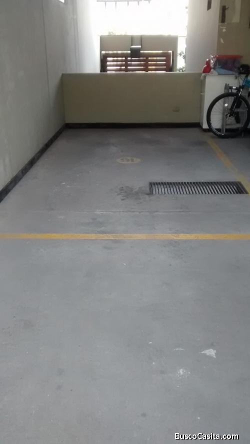 Alquilo Cochera en Miraflores