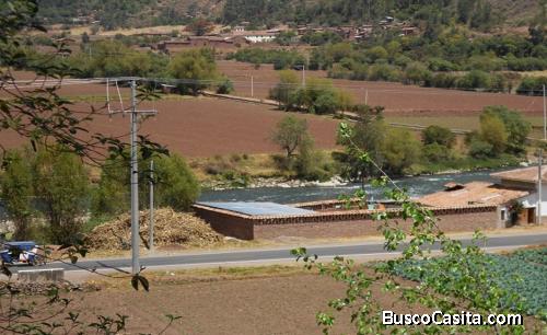 Se vende HERMOSO Terreno de 745m2 en HUAYOCCARI – CUSCO