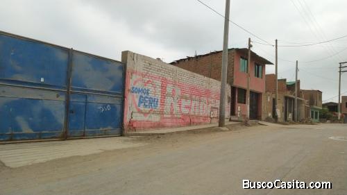 SE REMATA TERRENO POR VIAJE, DE 400 MTS EN PUENTE PIEDRA