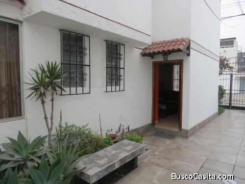 Casa en San Borja excelente ubicación