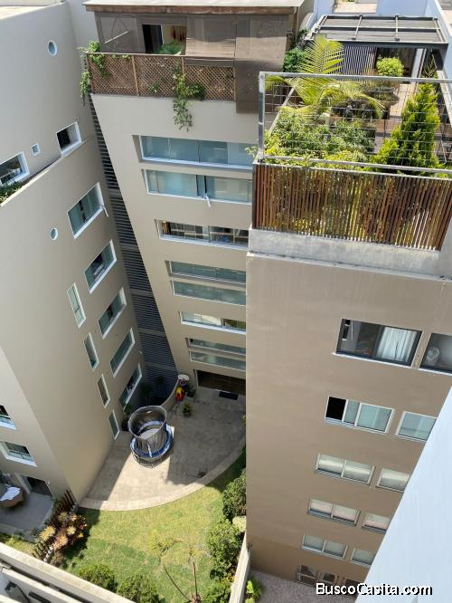 SE VENDE HERMOSO PENTHOUSE DE 102 MTS CON VISTA AL MAR