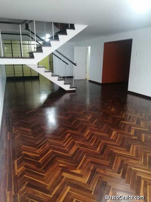 CASA EN ALQUILER - ID 193723