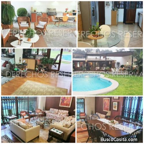 venta casa con piscina, frente a parque privado, 3 dormitorios, Surco los Alamos de Monterrico