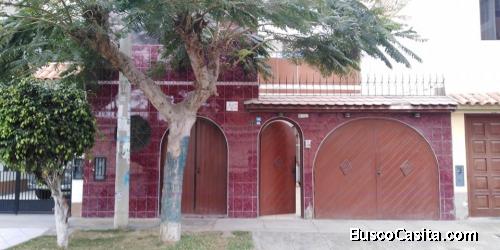 VENTA DE CASA DE 2  PISOS Y AZOTEA