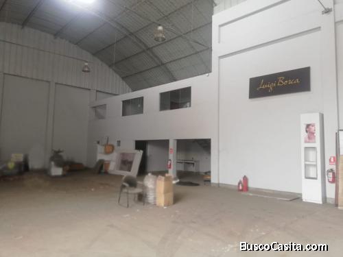 ALQUILER LOCAL INDUSTRIAL/COMERCIAL EN SURCO