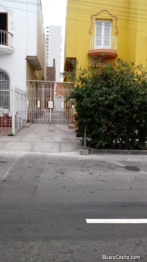 CASA / OFICINA pasos DOS DE MAYO SAN ISIDRo