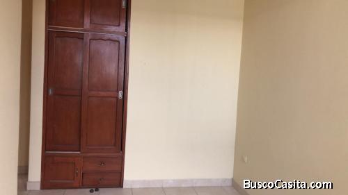 Alquilo Habitación Cerca Udep Y Grifo Mega, Privada