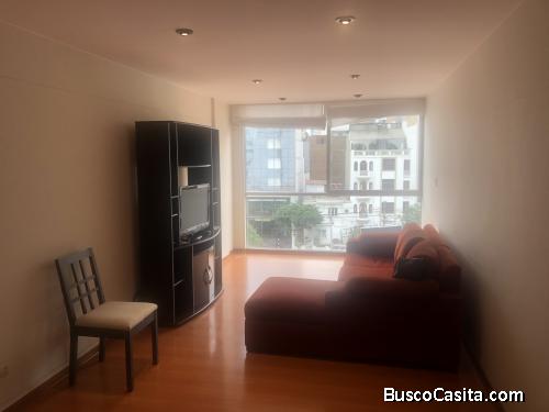 Dpto en Miraflores excelente zona a una cuadra de malecón 